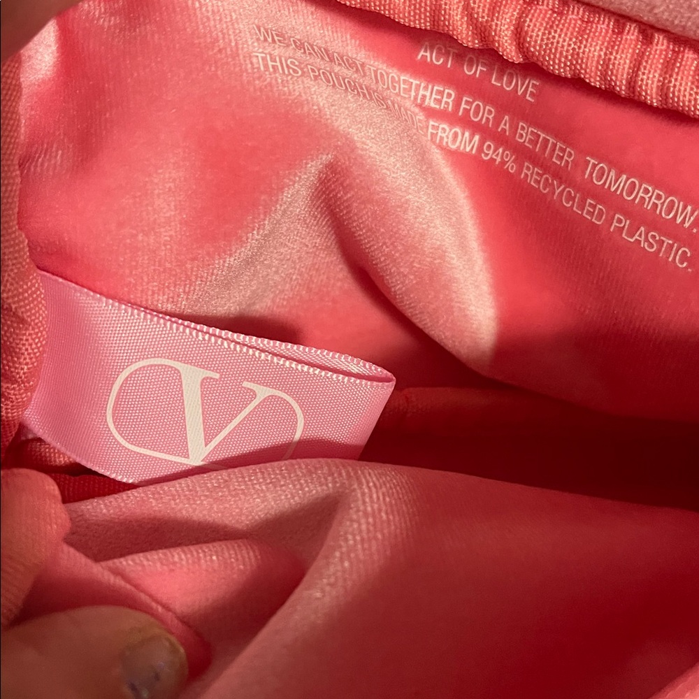Valentino Pink Velvet Pouch new 100% authentic - Picture 6 of 8